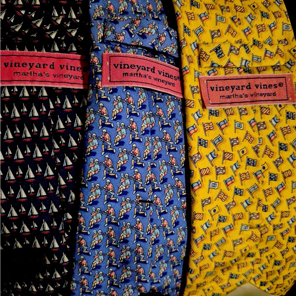 ￼ vineyard vines lot of three men’s ties